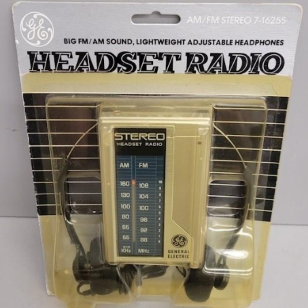 Vintage Portable AM/FM Radio Tuner w/Headset NEW Radio Headset-GE 7-1625S